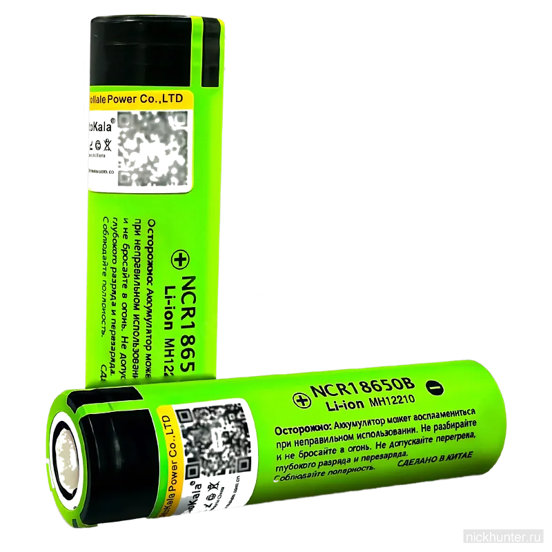 Два аккумулятора 18650 NCR18650B рядом: контактный торец и русская памятка