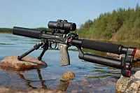 EDgun Леший 2 на камне у воды со сложенным прикладом